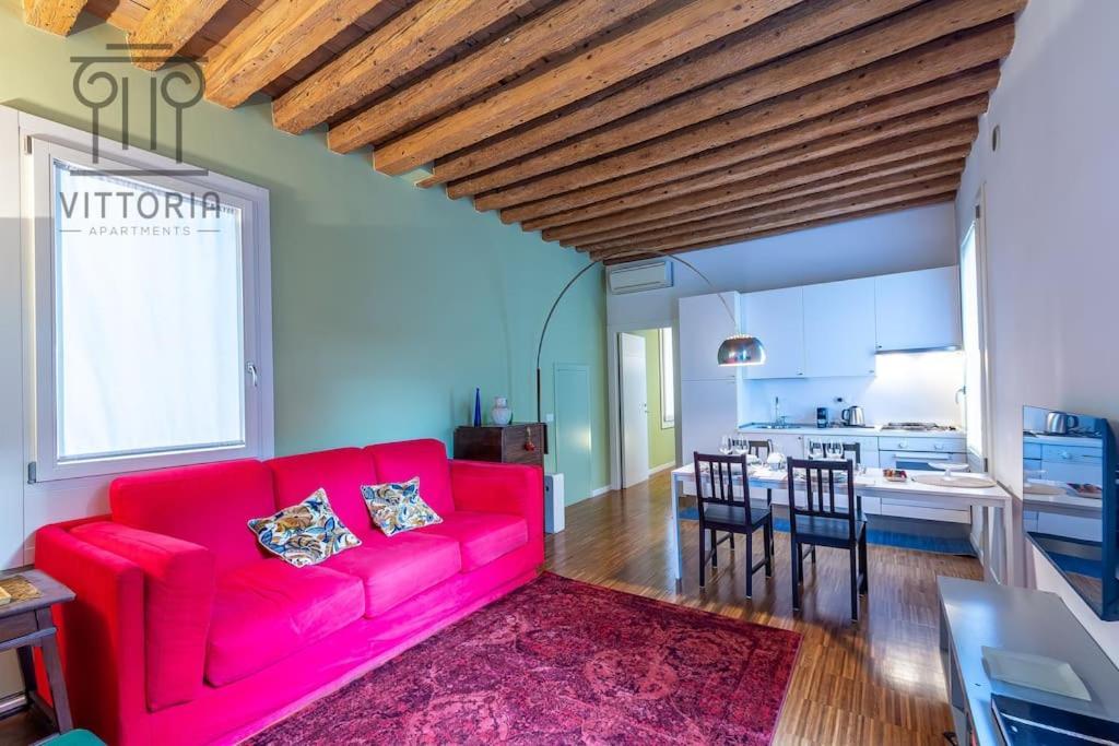Vittoria Apartments: Soccorso Soccorsetto Vicenza Eksteriør billede